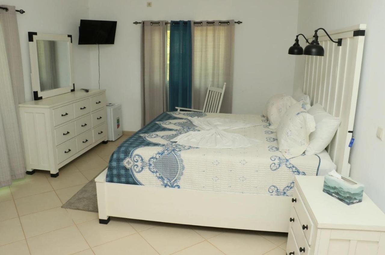 Cidade Paradise Guesthouse Cidade Velha Exteriör bild
